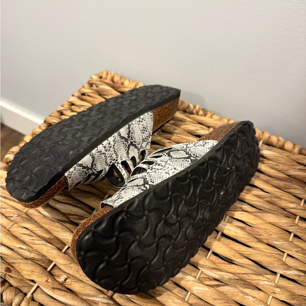 Bio Feet Sandals - Picture 4 of 4